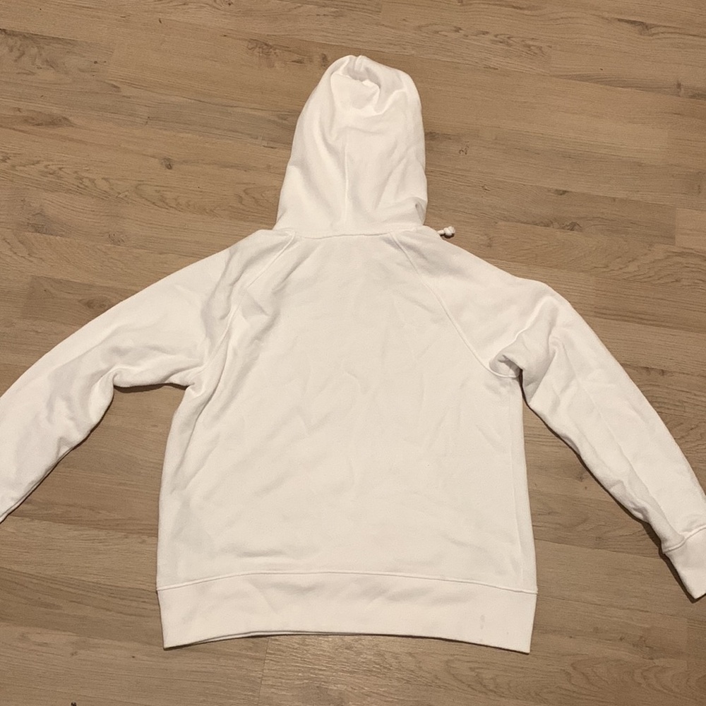 White Levi’s sweatshirt - Picture 7 of 8